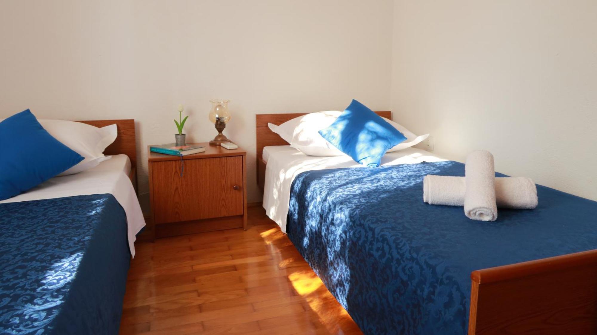 Apartments Ivanka Trogir Exterior foto